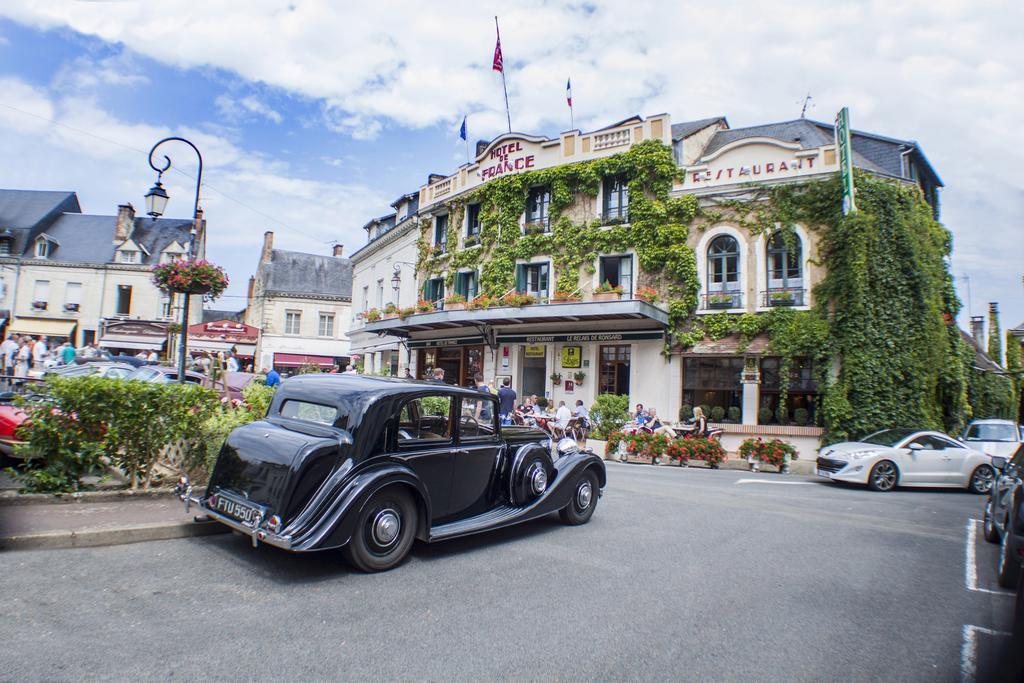 Logis Hotel De France La Chartre-sur-le-Loir Dış mekan fotoğraf