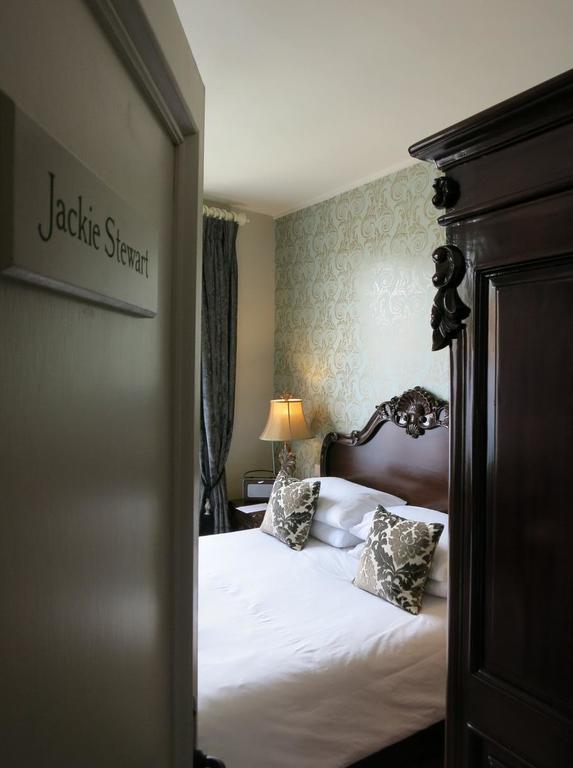 Logis Hotel De France La Chartre-sur-le-Loir Dış mekan fotoğraf