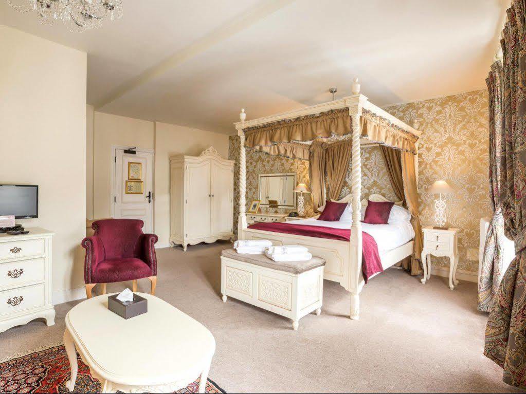 Logis Hotel De France La Chartre-sur-le-Loir Dış mekan fotoğraf